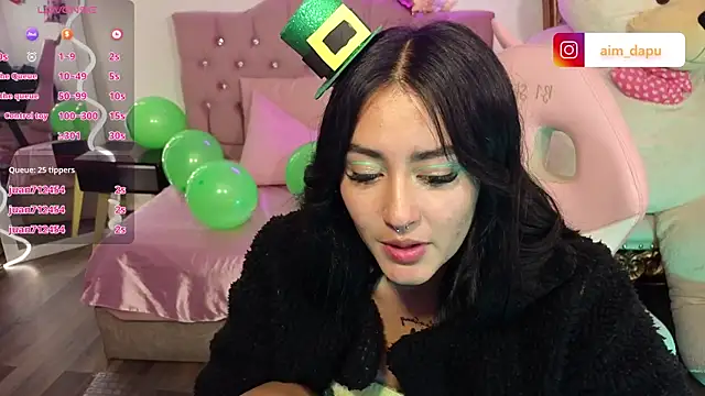Snapshot of LUDO_KITTY_TAY chatting on 03-18-25, 06:17 LUDO KITTY TAY online show from 03-18-25, 06:17
