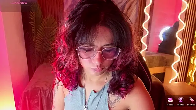 kristen tay online show from 06-19-26, 02:50