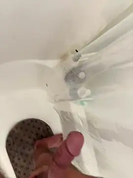 Snapshot of danyh2023 chatting on 09-22-25, 05:30 danyh2023 online show from 09-22-25, 05:30