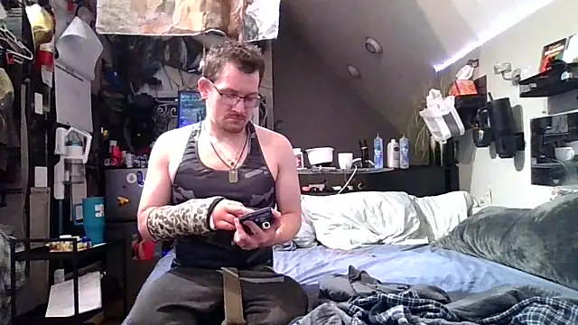 Sk00byJaXxX212 online show from 05-09-26, 08:18