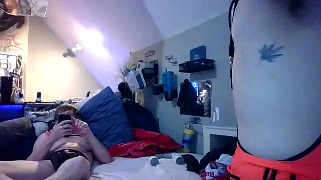 Sk00byJaXxX212 online show from 03-10-26, 03:32