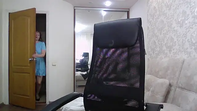 Victoria secrets  online show from 10-08-25, 04:36