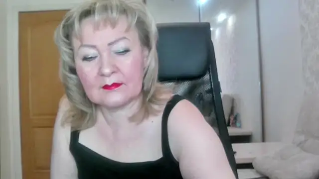 Snapshot of Victoria_secrets_ chatting on 06-04-26, 07:24 Victoria secrets online show from 06-04-26, 07:24
