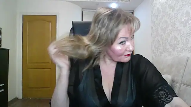 Victoria secrets  online show from 09-25-25, 05:24