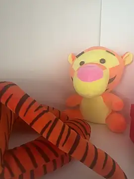 Snapshot of AlexFuck_79 chatting on 02-21-25, 09:02 AlexFuck 79 online show from 02-21-25, 09:02