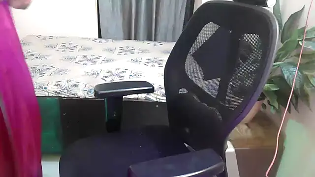 megancatluna online show from 03-31-26, 05:09