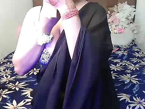Snapshot of megancatluna chatting on 10-03-25, 03:30 megancatluna online show from 10-03-25, 03:30