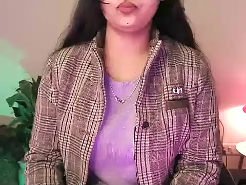 megancatluna online show from 12-18-25, 05:23