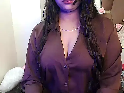 megancatluna online show from 11-15-25, 04:49