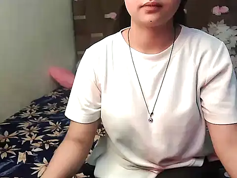 Snapshot of megancatluna chatting on 10-04-25, 03:41 megancatluna online show from 10-04-25, 03:41
