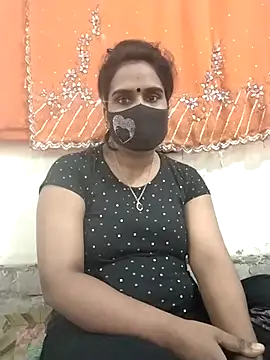 Snapshot of Mitila-3232 chatting on 02-25-25, 06:25 Mitila-3232 online show from 02-25-25, 06:25