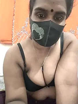 Snapshot of Mitila-3232 chatting on 02-28-25, 04:53 Mitila-3232 online show from 02-28-25, 04:53