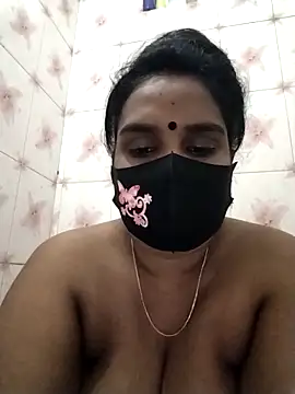 Snapshot of Mitila-3232 chatting on 10-04-25, 12:34 Mitila-3232 online show from 10-04-25, 12:34