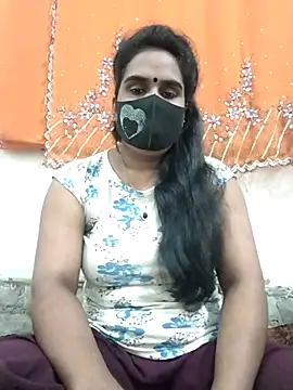 Snapshot of Mitila-3232 chatting on 03-11-25, 03:25 Mitila-3232 online show from 03-11-25, 03:25