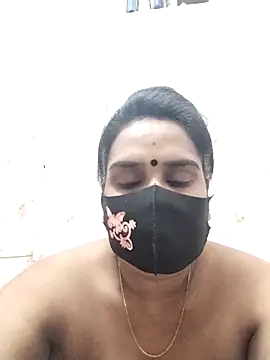 Snapshot of Mitila-3232 chatting on 02-20-26, 11:50 Mitila-3232 online show from 02-20-26, 11:50