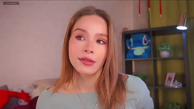 TaiteBayles online show from 04-10-26, 01:56