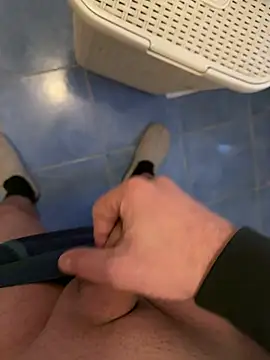 lonelycroboy online show from 02-15-25, 06:33