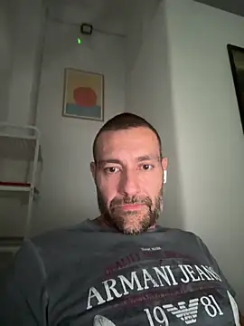 Snapshot of Jackcazzone_82 chatting on 09-30-25, 04:35 Jackcazzone 82 online show from 09-30-25, 04:35