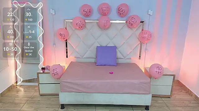 Snapshot of NATTROSE_TAY chatting on 03-20-25, 12:00 NATTROSE TAY online show from 03-20-25, 12:00