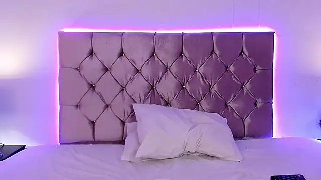 Julieta priv online show from 03-11-25, 04:29