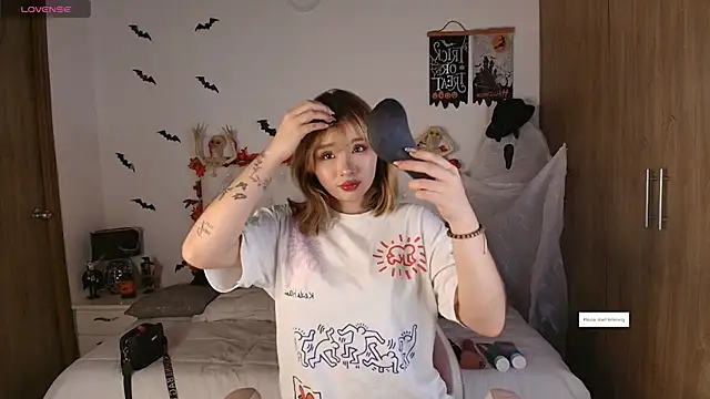 Julieta priv online show from 10-16-25, 02:03