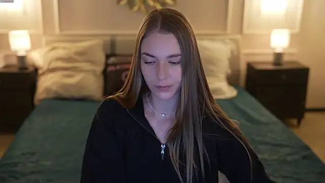 Layla Sweet  online show from 12-15-25, 05:19