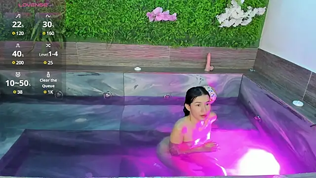 Arii moon online show from 03-18-25, 11:42