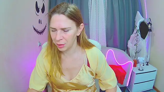 TessaDaybreak online show from 11-04-25, 07:45