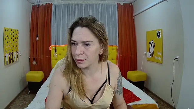 TessaDaybreak online show from 11-15-25, 07:34