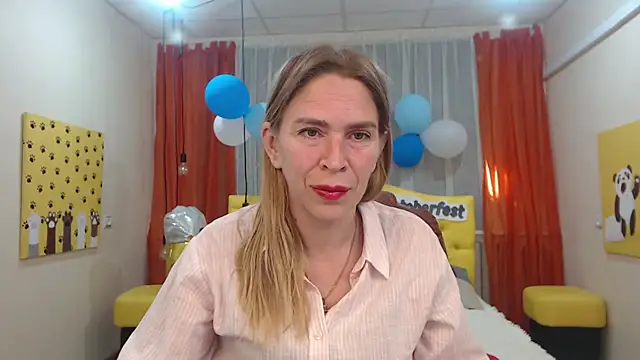 TessaDaybreak online show from 09-24-25, 06:20