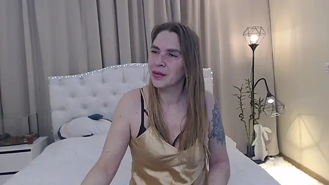Snapshot of TessaDaybreak chatting on 05-09-26, 07:56 TessaDaybreak online show from 05-09-26, 07:56