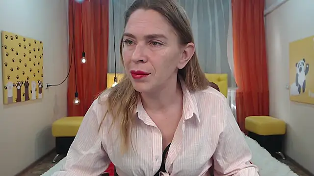 TessaDaybreak online show from 09-17-25, 07:10