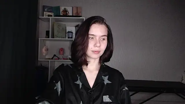 Snapshot of Anna-Sun chatting on 05-07-26, 08:23 Anna-Sun online show from 05-07-26, 08:23