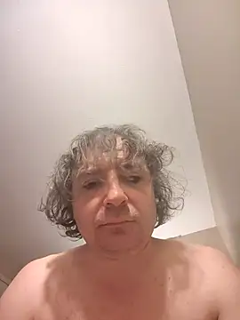 Snapshot of bailey4203 chatting on 06-11-26, 03:36 bailey4203 online show from 06-11-26, 03:36