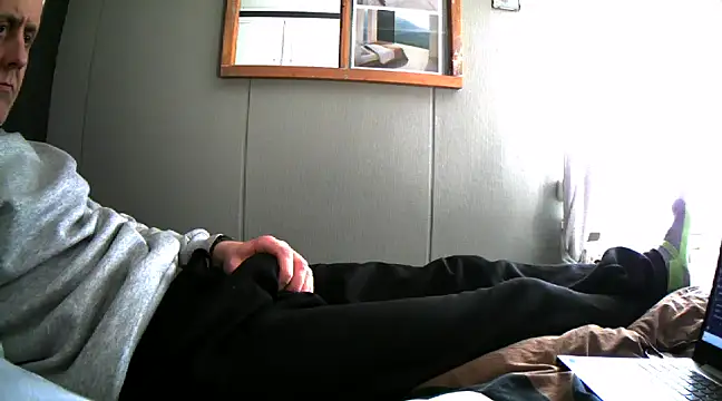 Snapshot of Teemu chatting on 03-22-25, 02:36 Teemu online show from 03-22-25, 02:36