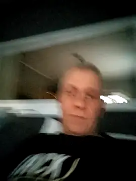 Snapshot of Teemu chatting on 09-10-25, 04:50 Teemu online show from 09-10-25, 04:50