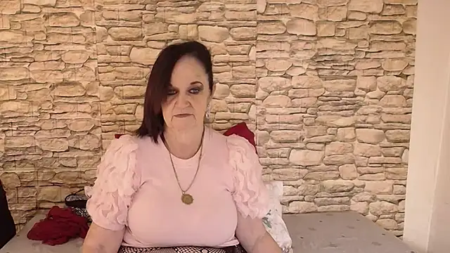 LuciousGrace online show from 09-18-25, 05:32