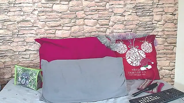 LuciousGrace online show from 12-14-25, 07:19