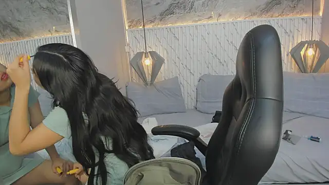 lucelly 15 online show from 11-26-25, 11:32