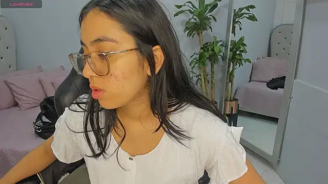 lucelly 15 online show from 02-26-26, 11:43