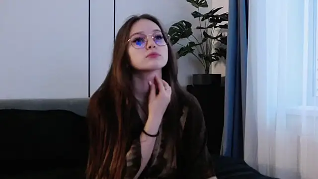 Snapshot of -Amora chatting on 01-19-26, 12:20 -Amora online show from 01-19-26, 12:20