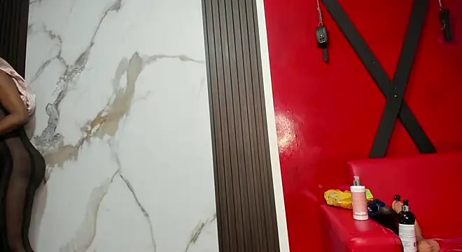 Snapshot of ebony_valentina chatting on 10-10-25, 01:39 ebony valentina online show from 10-10-25, 01:39