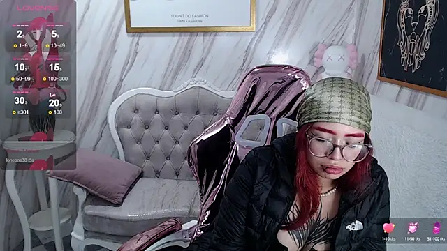 Snapshot of Anni_acker_b chatting on 03-07-25, 01:53 Anni acker b online show from 03-07-25, 01:53