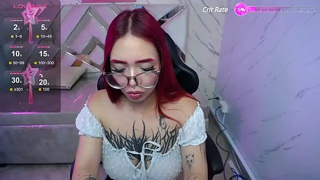 Snapshot of Anni_acker_b chatting on 03-21-25, 07:57 Anni acker b online show from 03-21-25, 07:57
