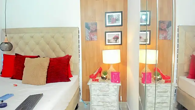 KimberlyBigBoobs online show from 11-05-25, 05:10