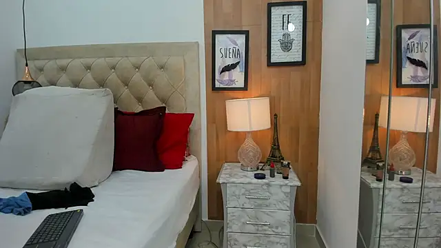 KimberlyBigBoobs online show from 10-07-25, 04:24