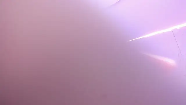 MelanieHillss online show from 12-04-25, 04:11