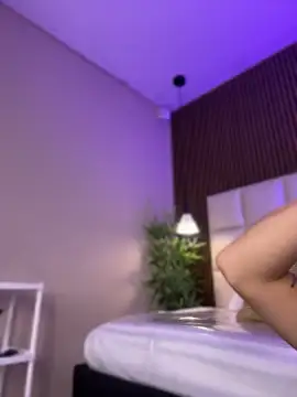 MelanieHillss online show from 07-17-26, 04:10