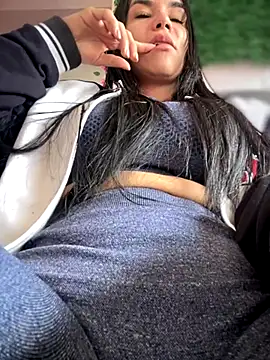 Snapshot of Naatalia chatting on 10-01-25, 02:21 Naatalia online show from 10-01-25, 02:21