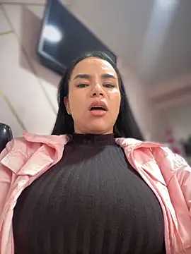 Snapshot of Naatalia chatting on 10-06-25, 09:48 Naatalia online show from 10-06-25, 09:48